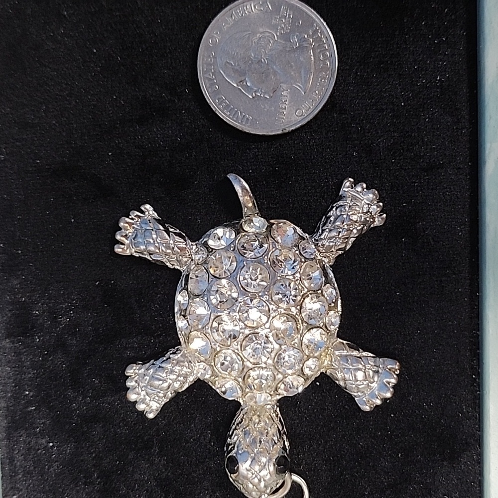 Vintage Rhinestone Turtle Pendant Silver Tone Turtle Charm Animal Jewelry - Picture 3 of 3